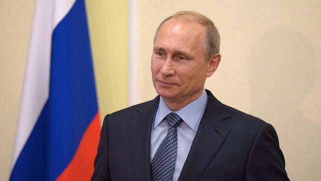 Vladimir Putin a ruská vlajka